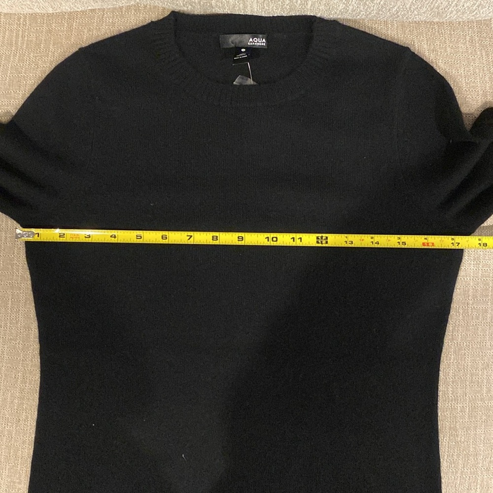 NWT Bloomingdale’s Aqua 100% cashmere sweater - Picture 9 of 10